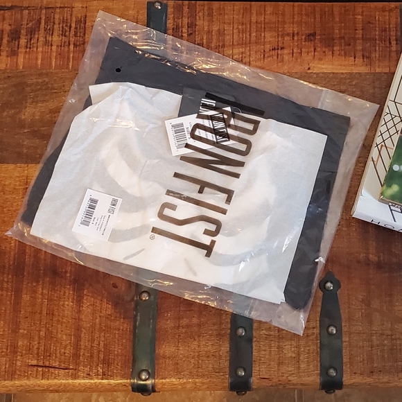 ☠ Iron Fist Bone In Crop Tank ☠ - Picture 7 of 16